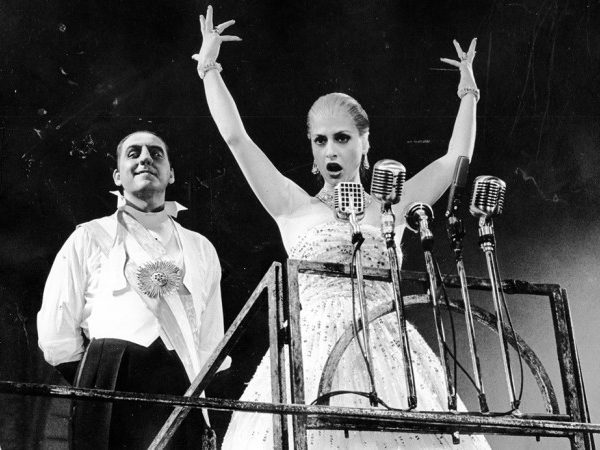 Bob Gunton and Patti LuPone in Evita
